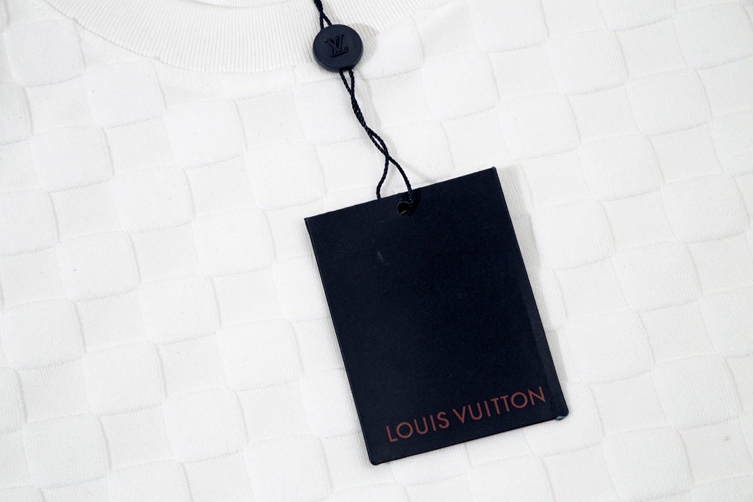 LV T-shirt