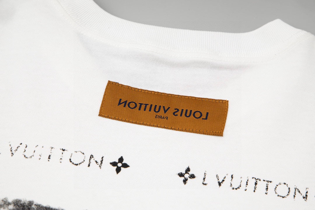 LV T-shirt