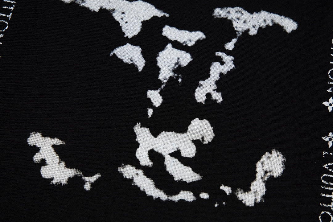 LV T-shirt