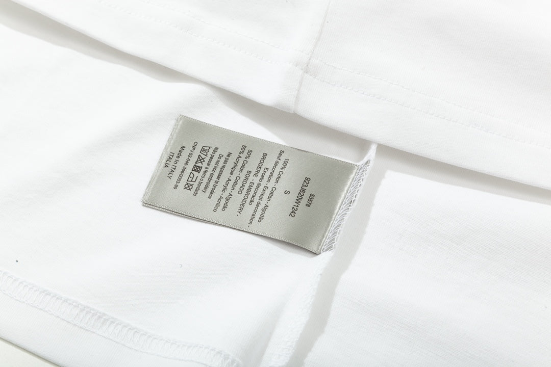 Dior T-shirt