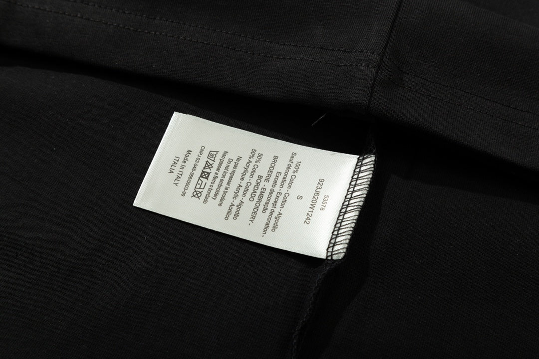 Dior T-shirt