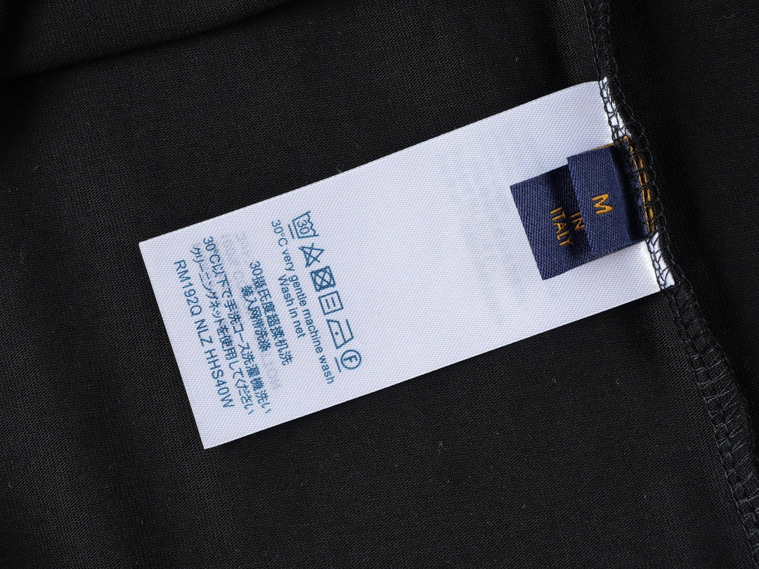 LV T-shirt
