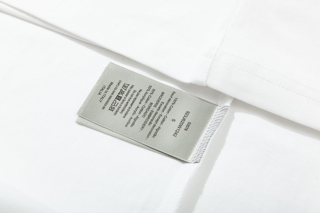 Dior T-shirt