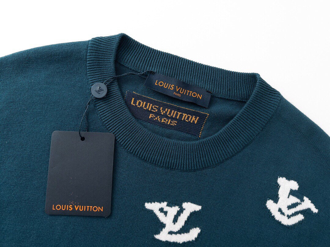 LV T-shirt