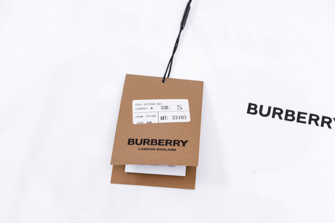 Burberry T-shirt