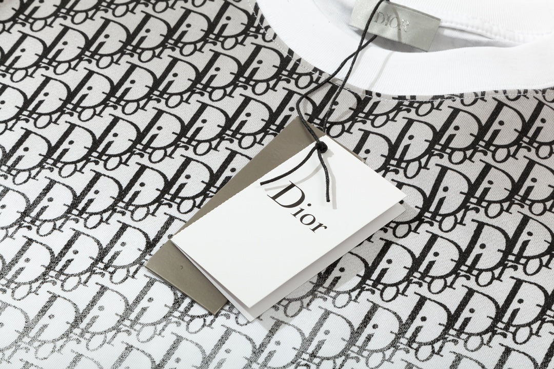 Dior  T-shirt