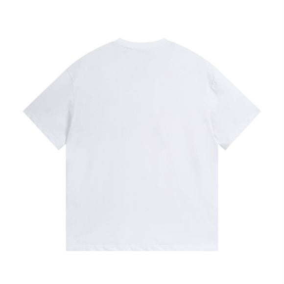 Burberry T-shirt