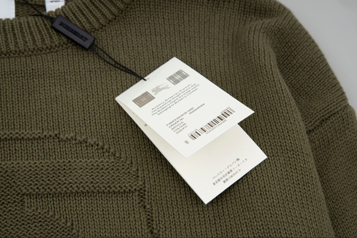 Burberry sweater