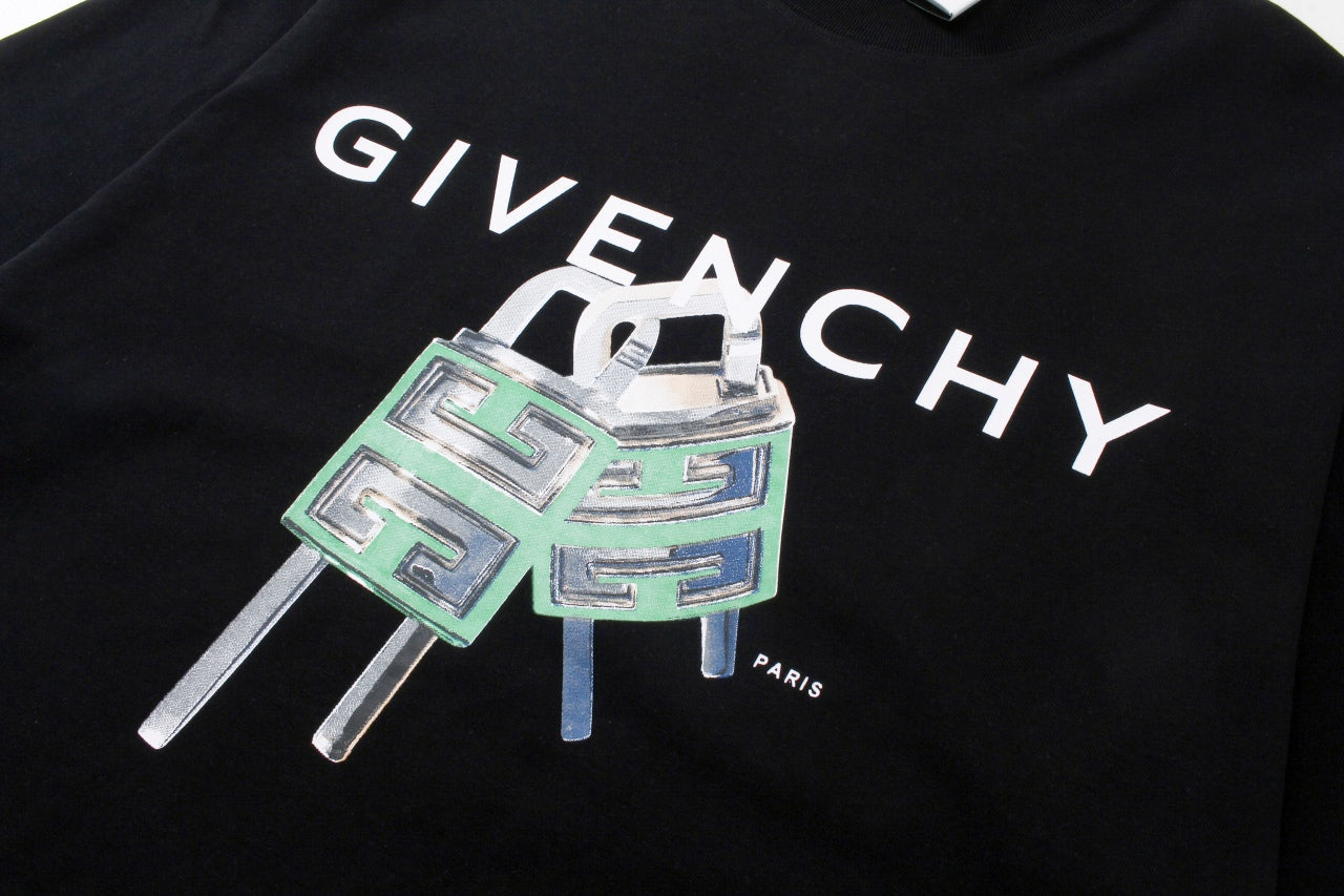 Givenchy T-shirt