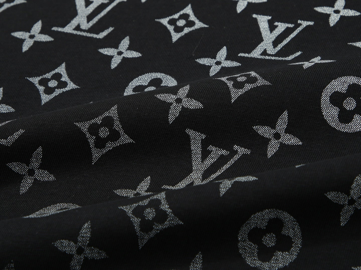 LV T-shirt