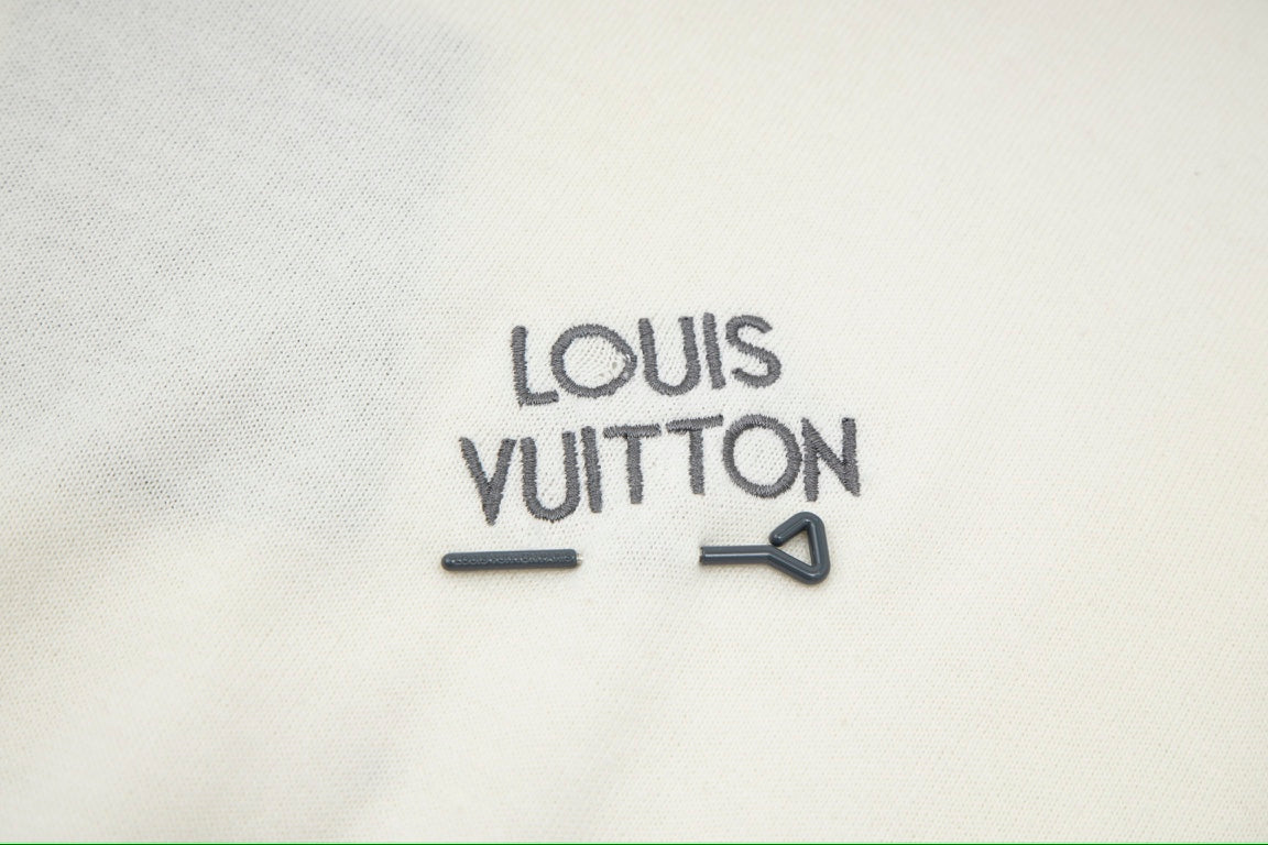 LV T-shirt