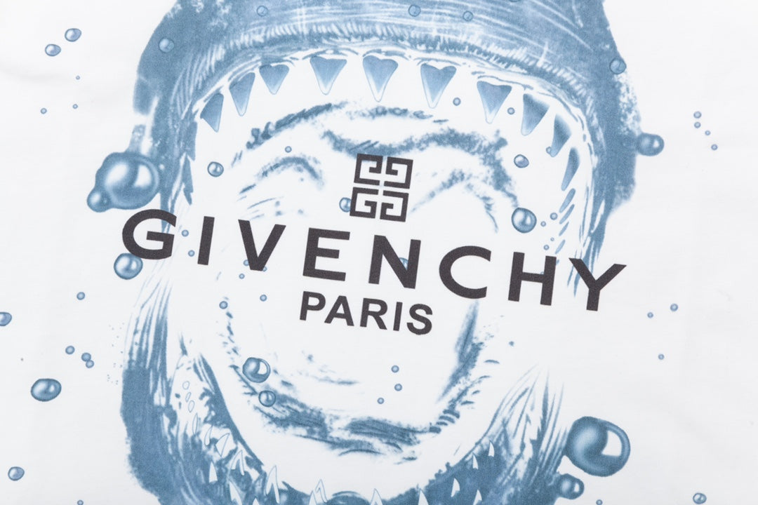 Givenchy T-shirt