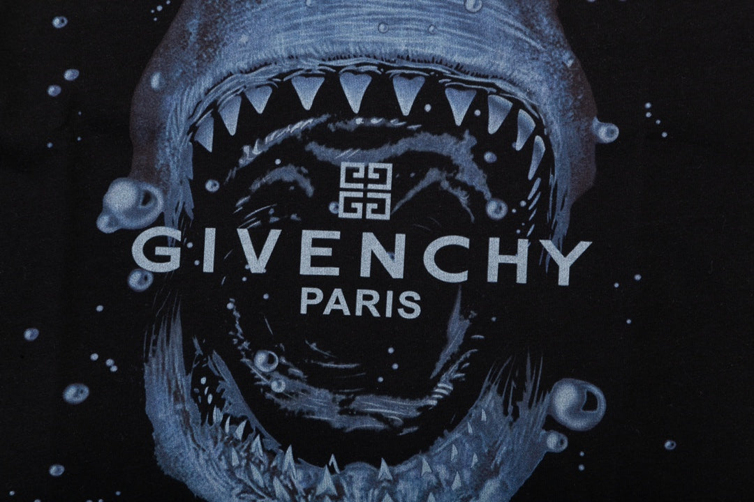 Givenchy T-shirt