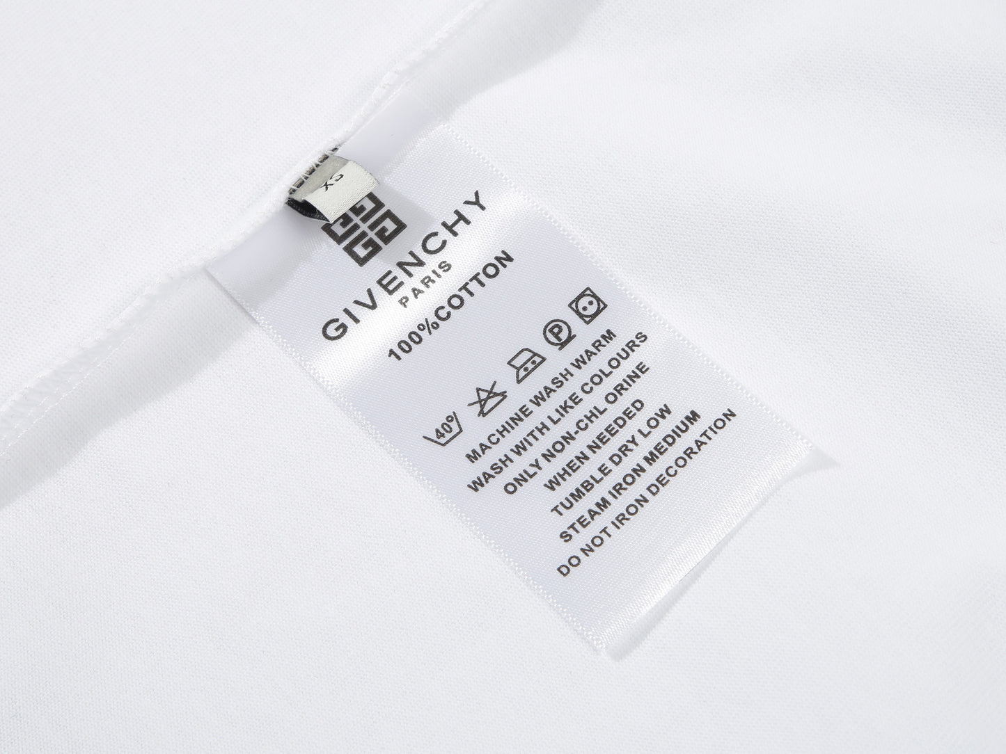 Givenchy T-shirt