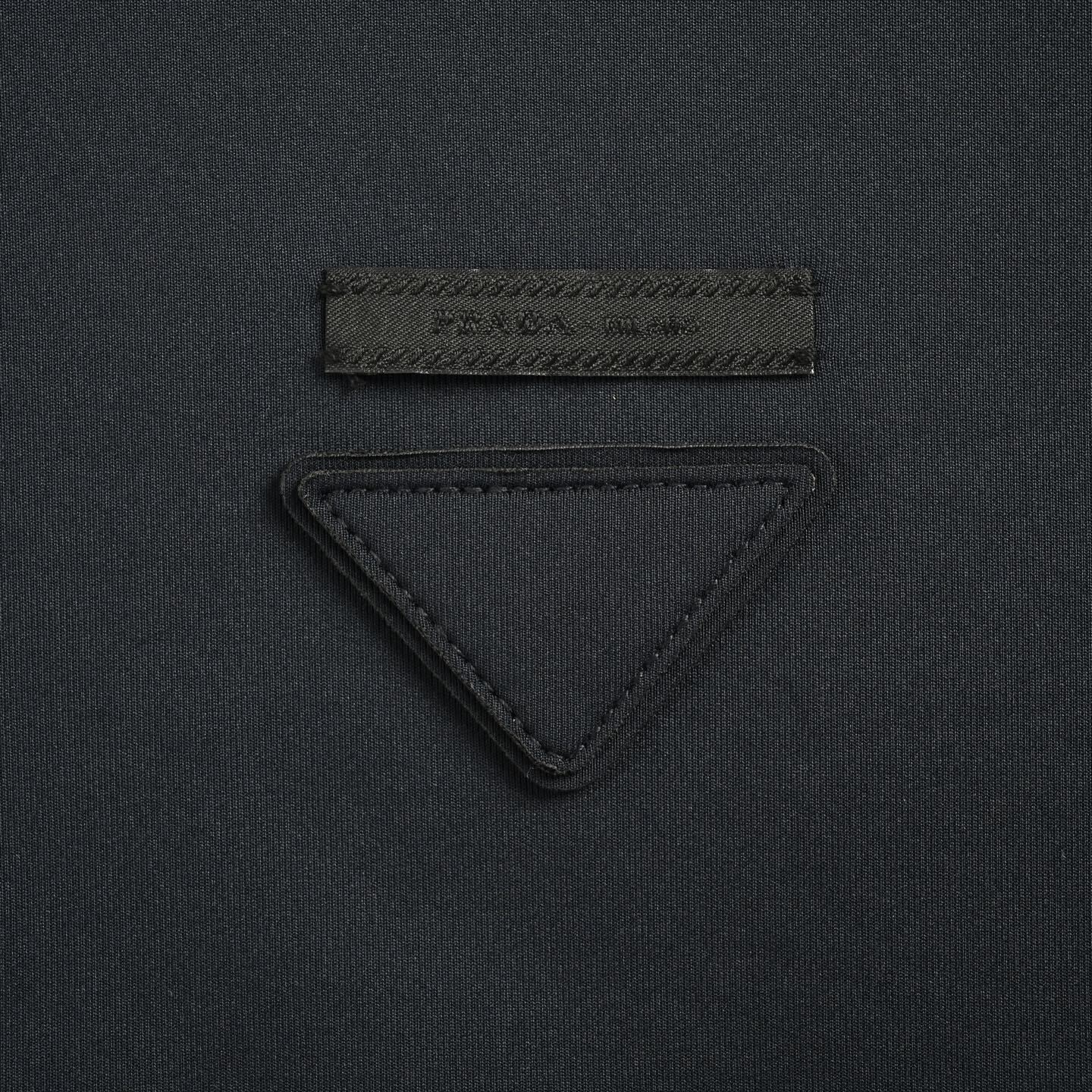 Triangular Label Set Jacket Outer