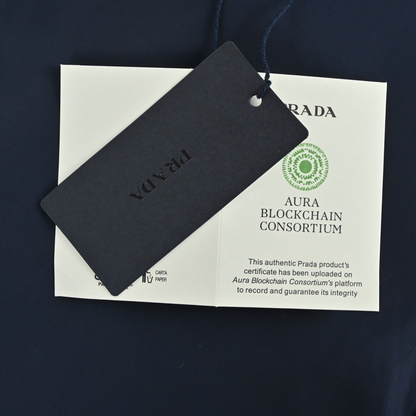 Tag triangle label shirt