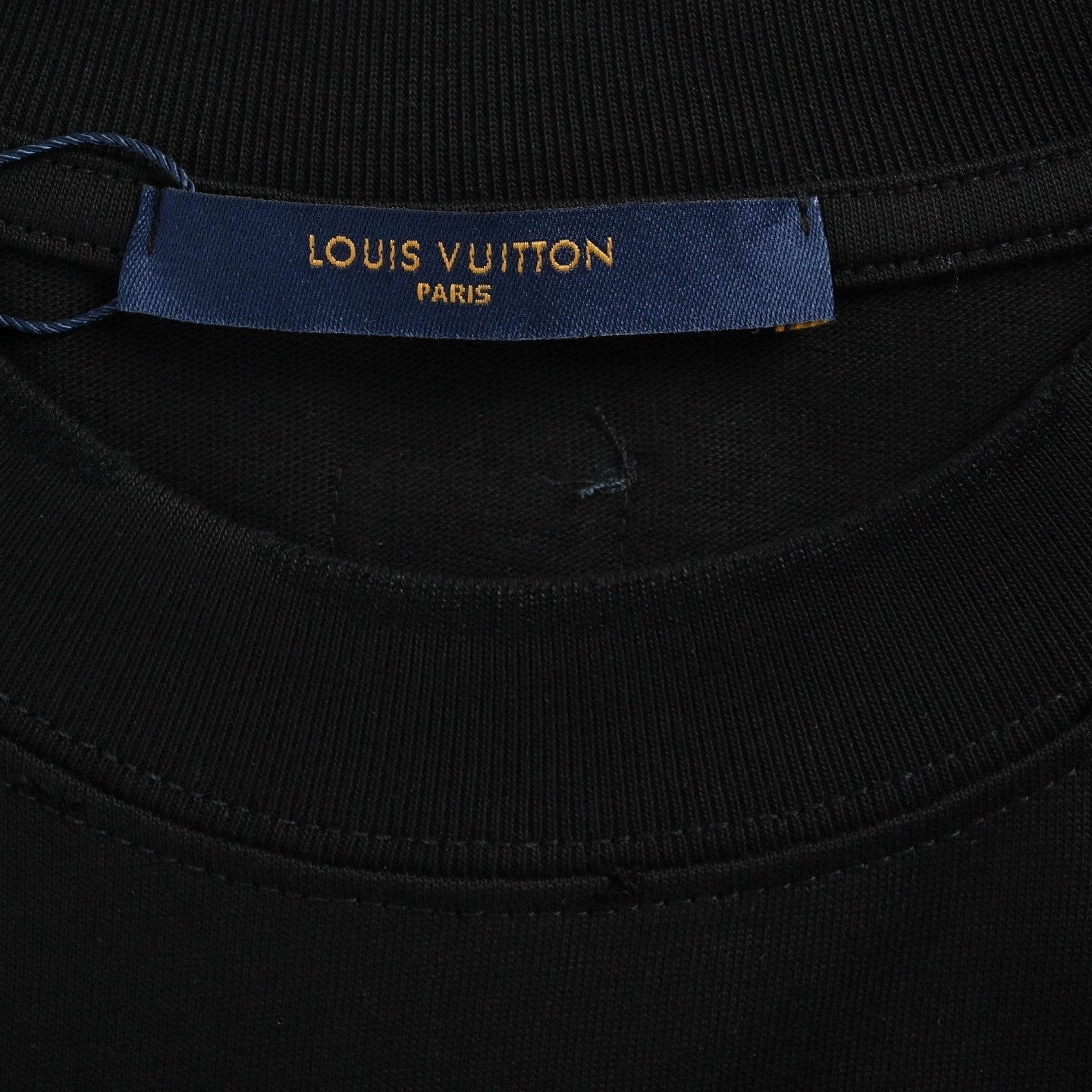 Three-flower Embroidered T-shirt