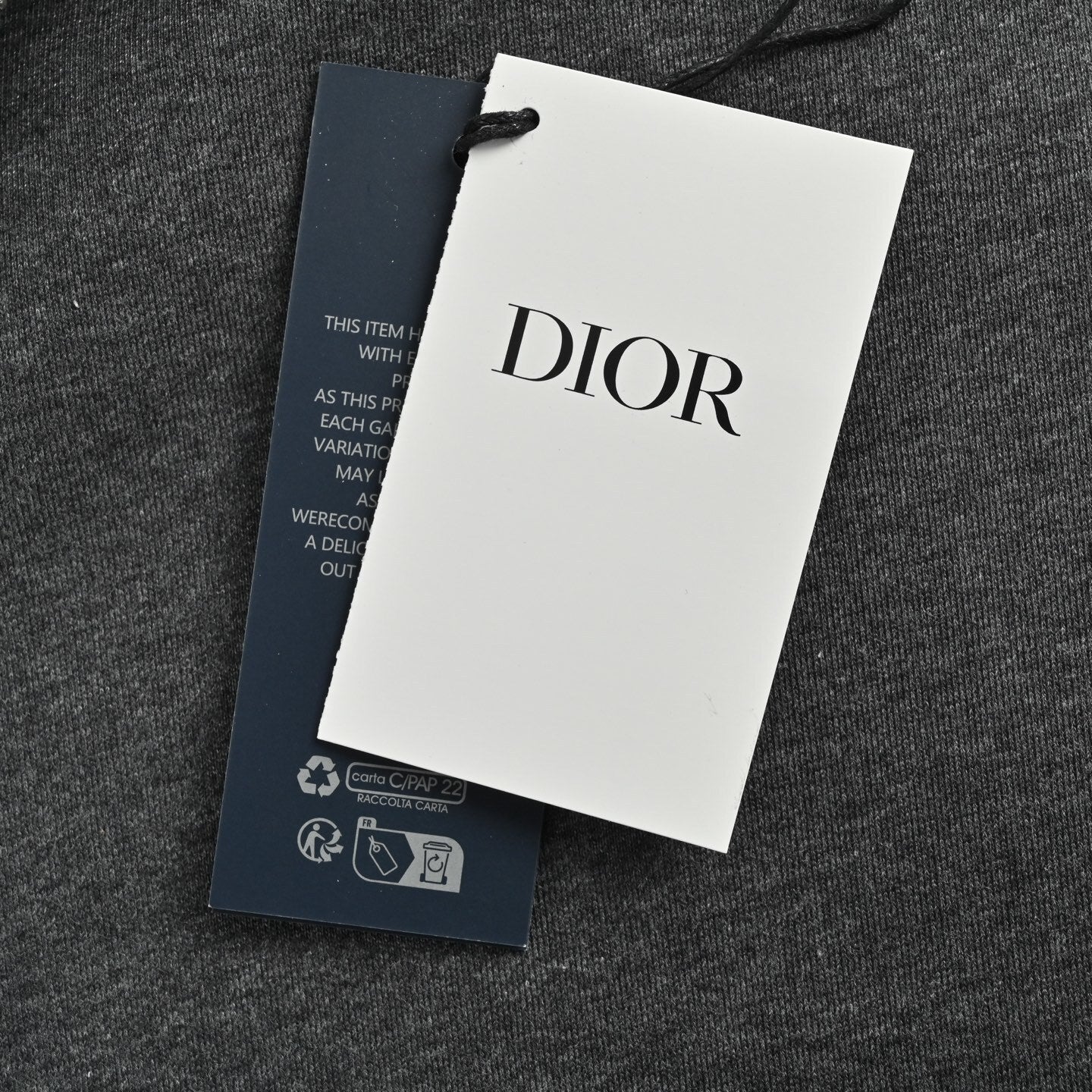 Half-zip stand collar sweatshirt