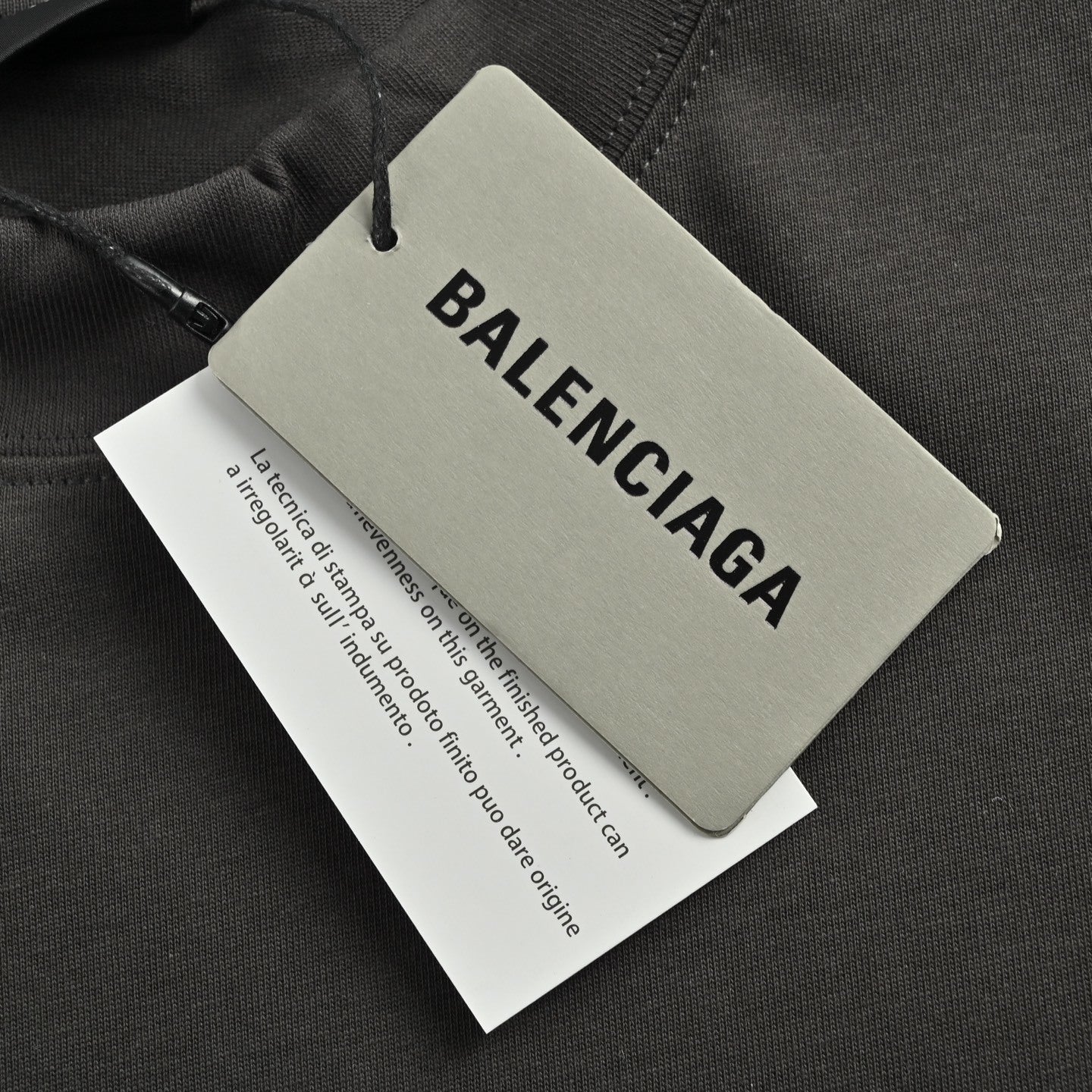 Badge Print Distressed T-shirt