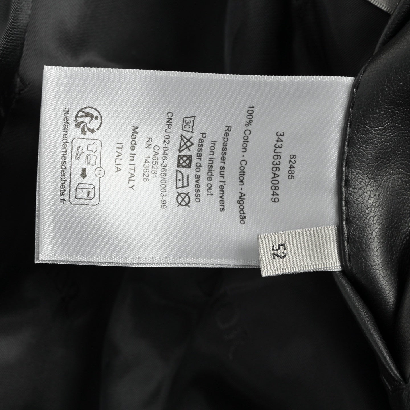 Diamond-pattern leather jacket