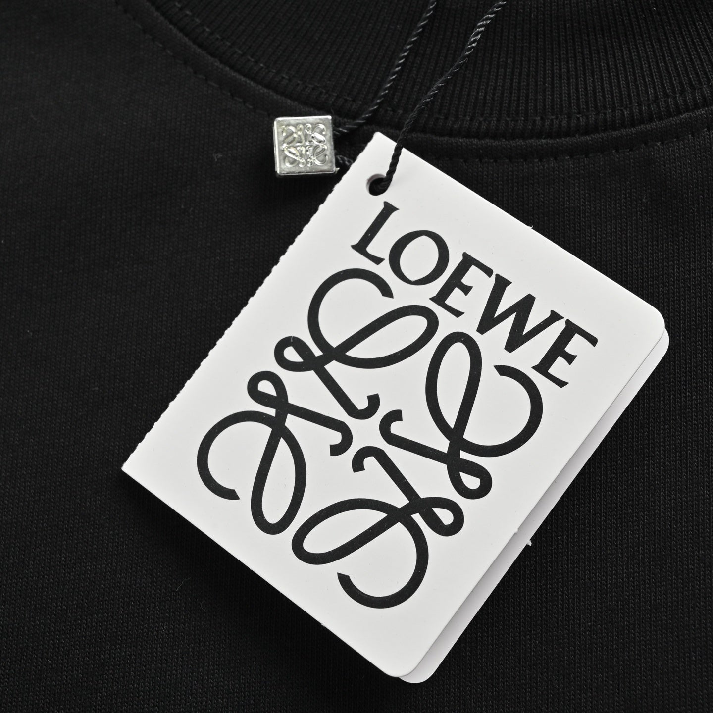 Animal Line Embroidery Short Sleeve