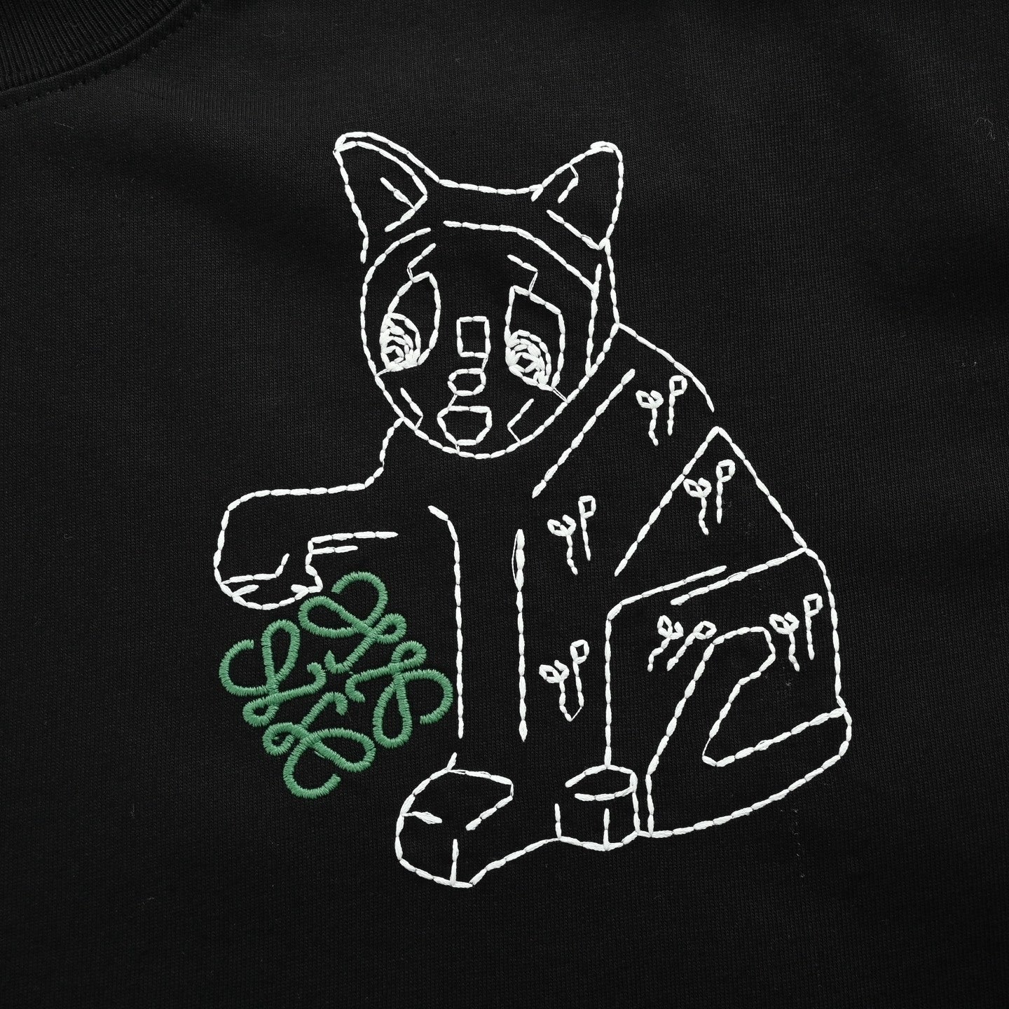 Animal Line Embroidery Short Sleeve