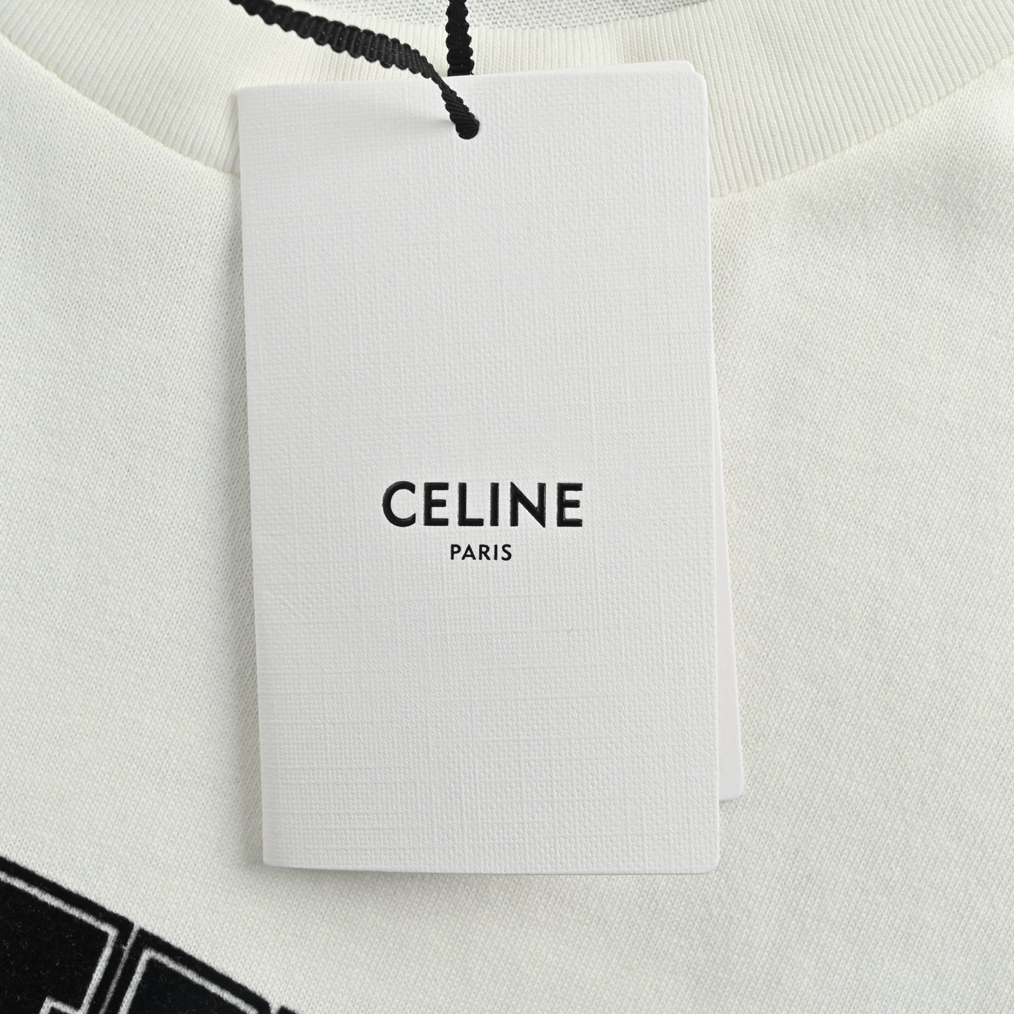 Arc-shaped flocked print T-shirt