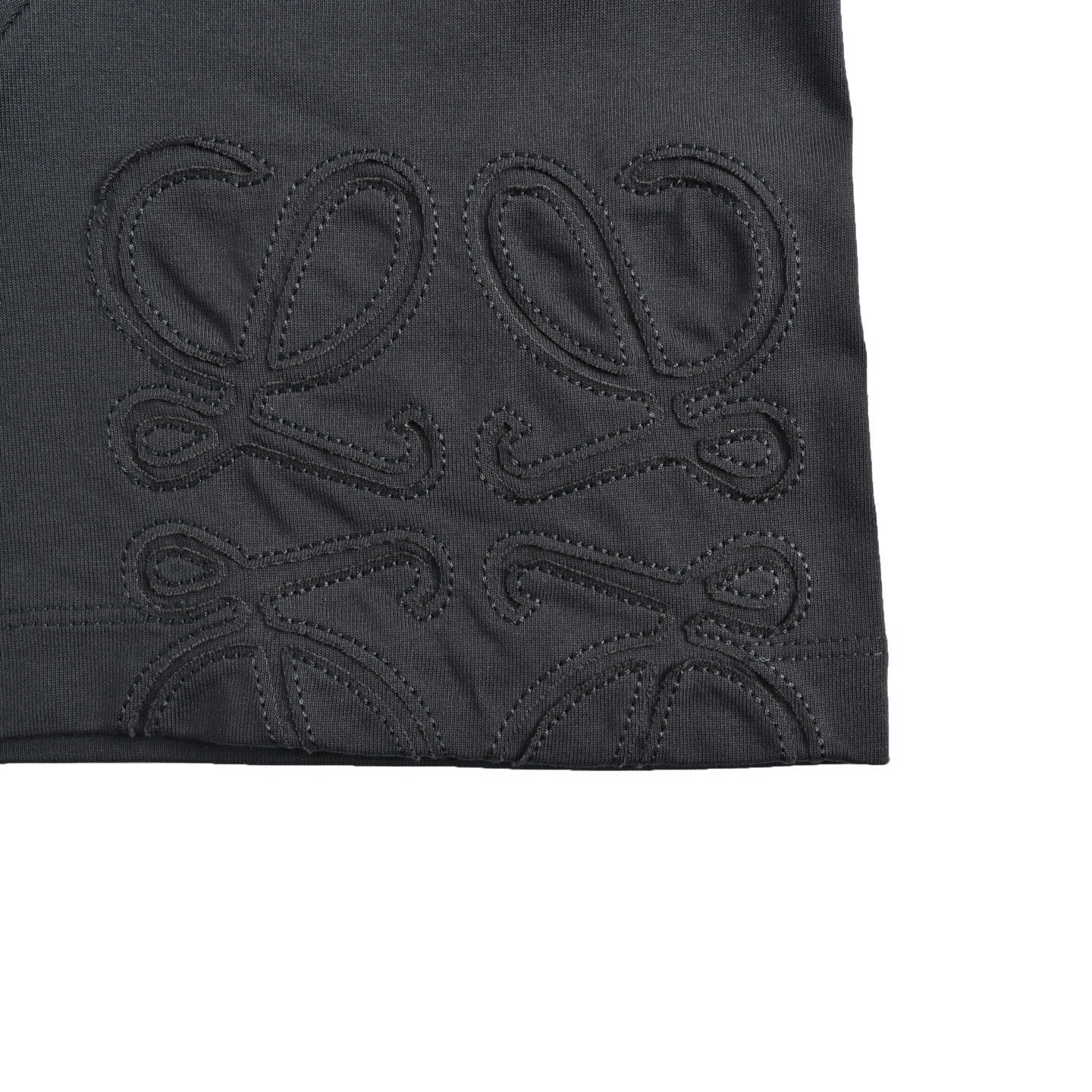 Sleeve laser-embroidered T-shirt