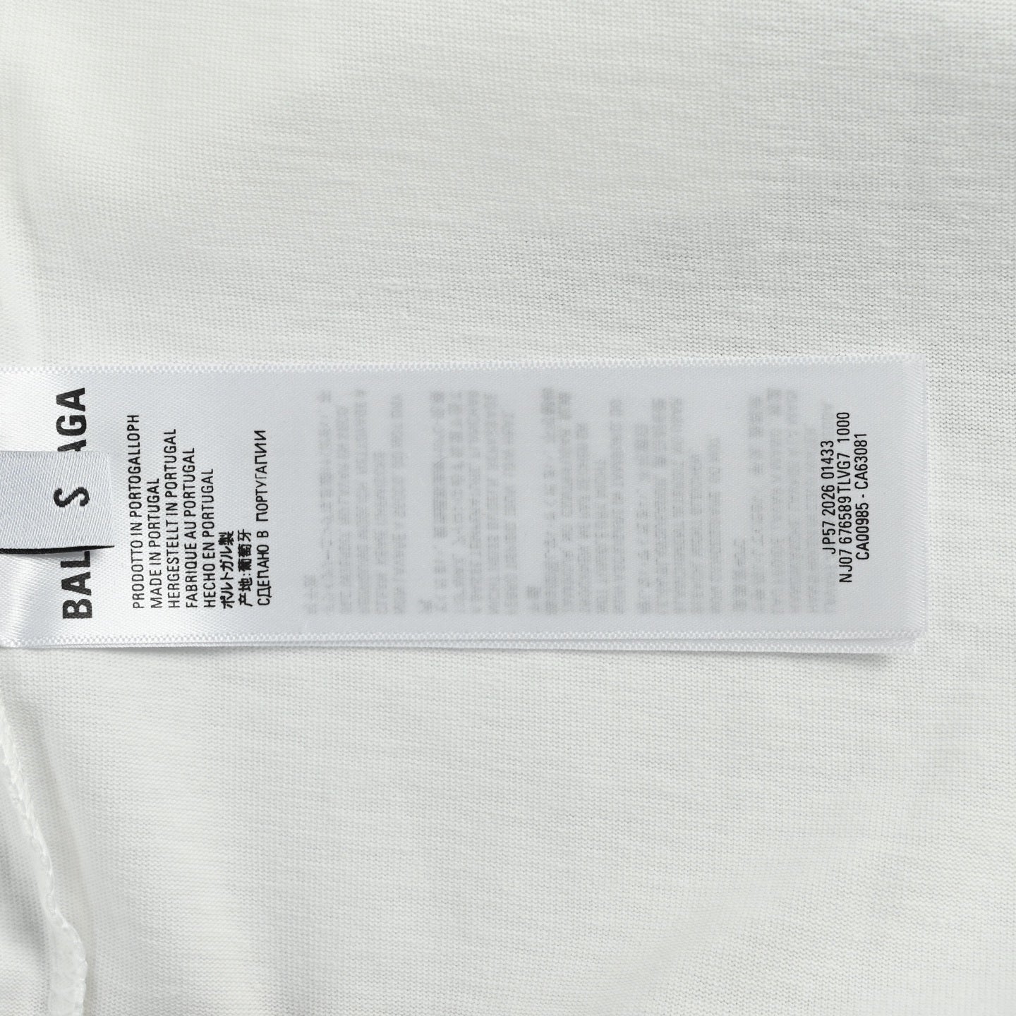 Hot-stamped Letter Ripped T-shirt