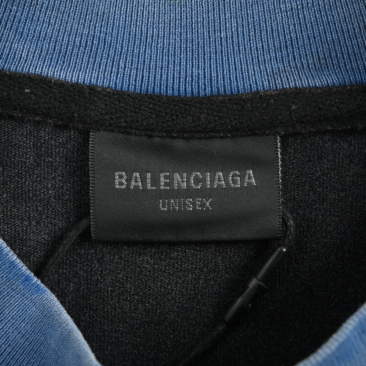 3M Embroidered Color-Block Ribbon T-shirt