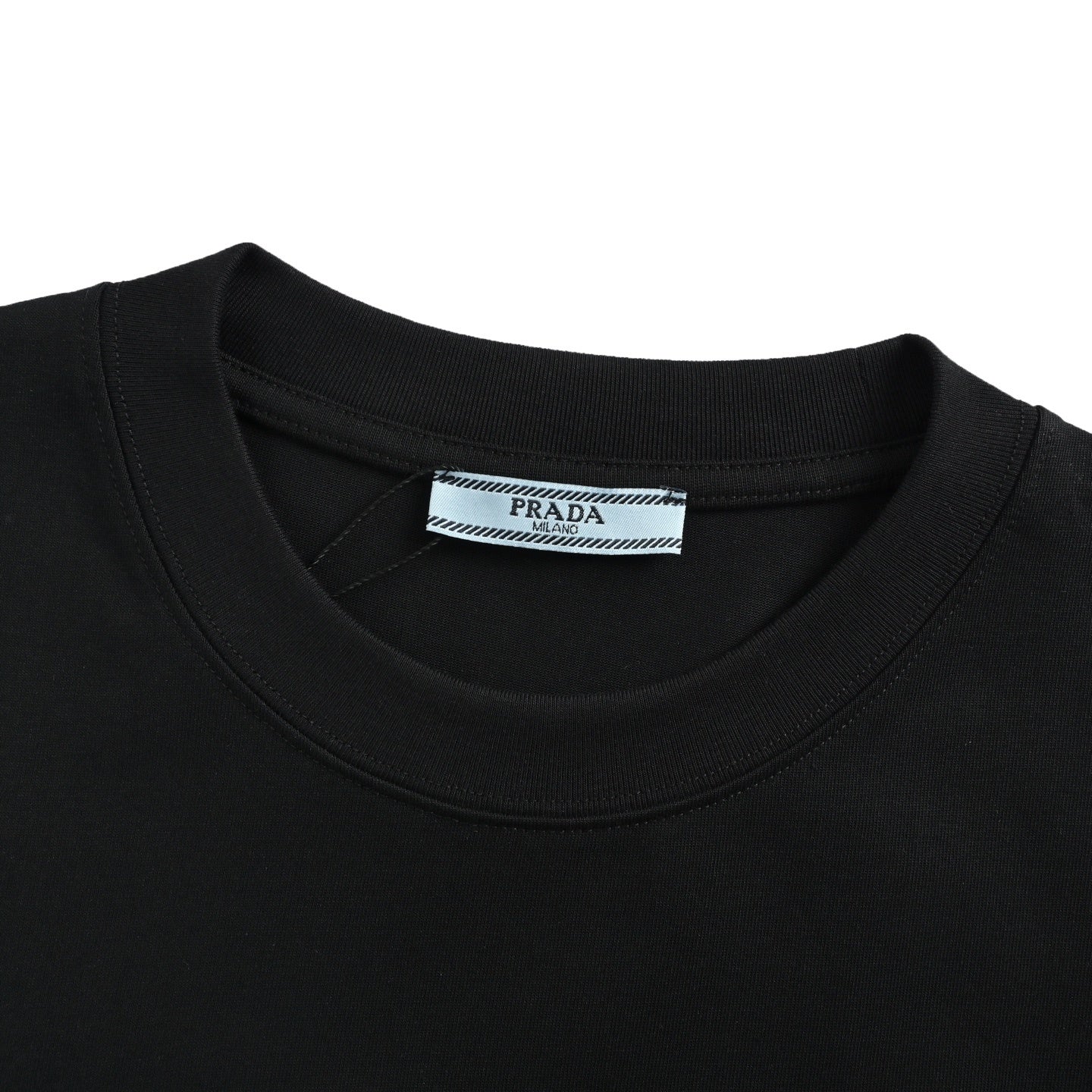 Hollow-out embroidered T-shirt