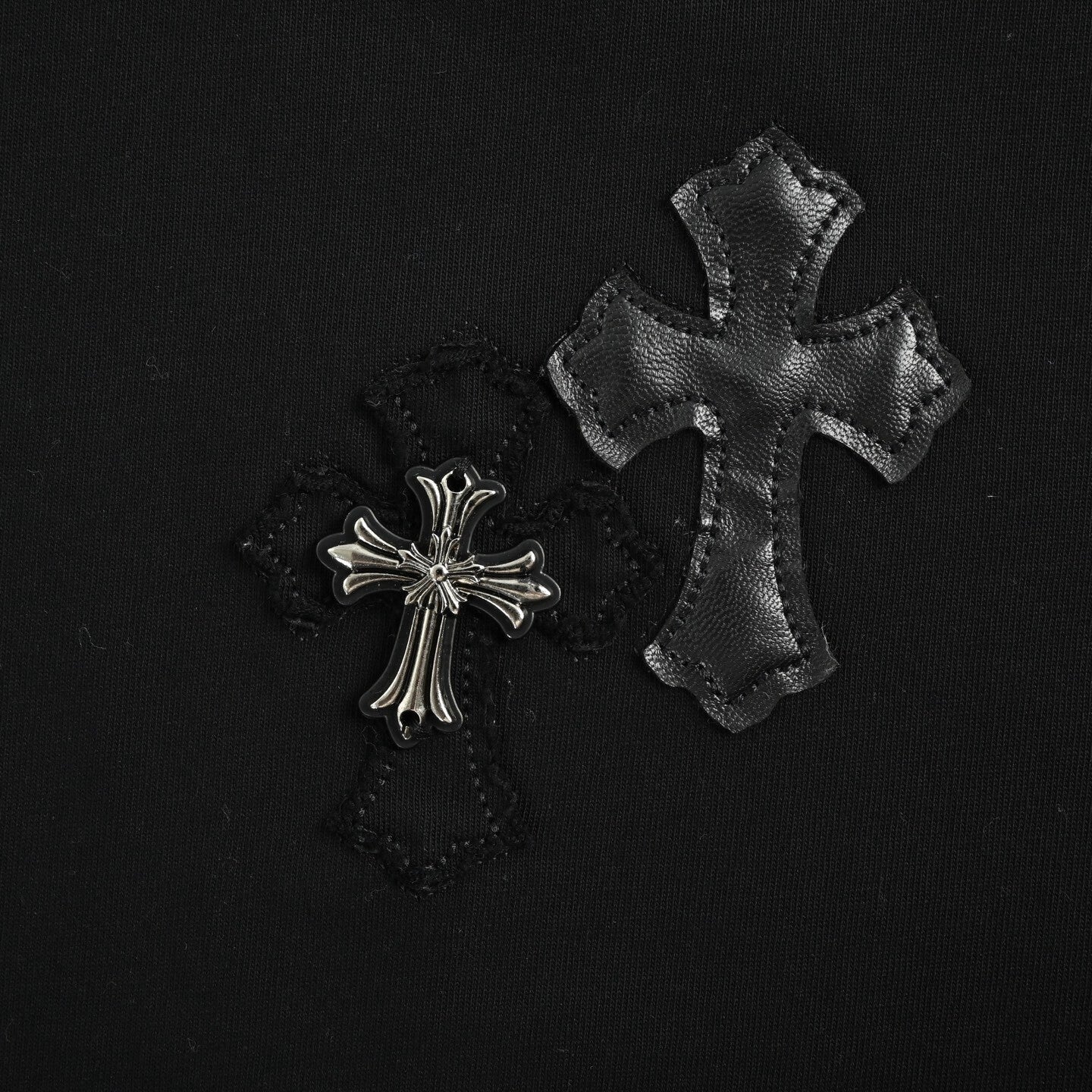 Worn Leather Label Hardware T-shirt