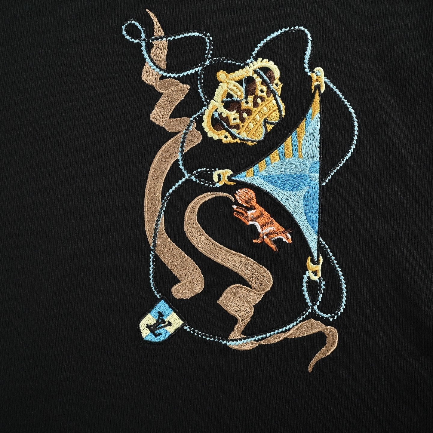 Crown Embroidery Short Sleeve