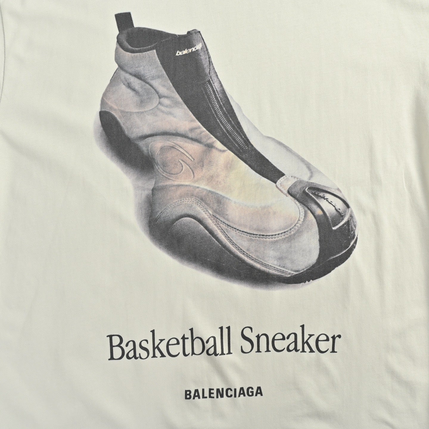 Sneaker print T-shirt