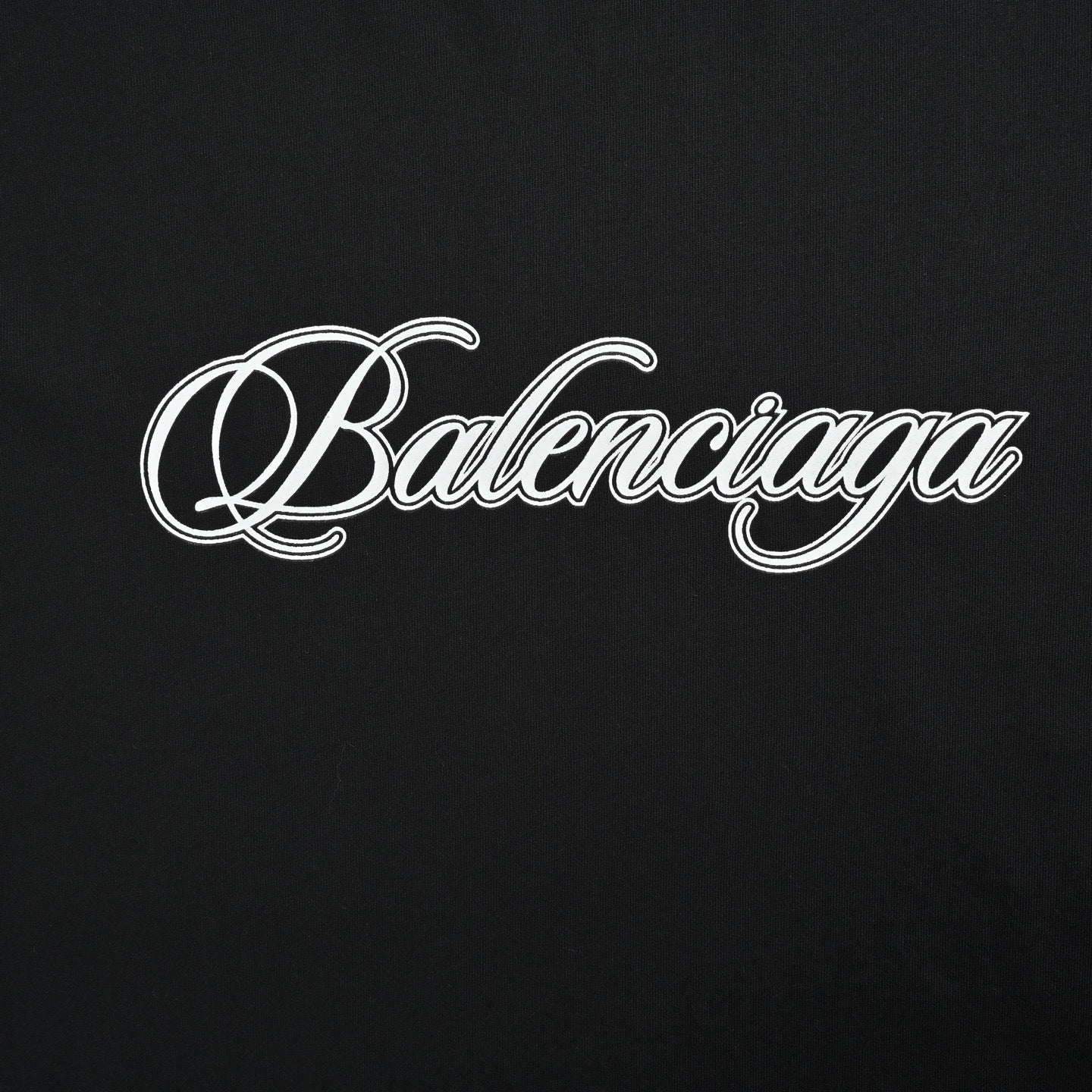 Cursive Letter Print T-shirt