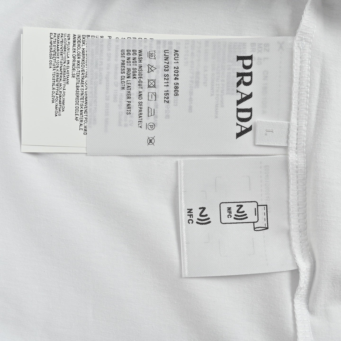 Triangle Tag Zipper Pocket Polo shirt