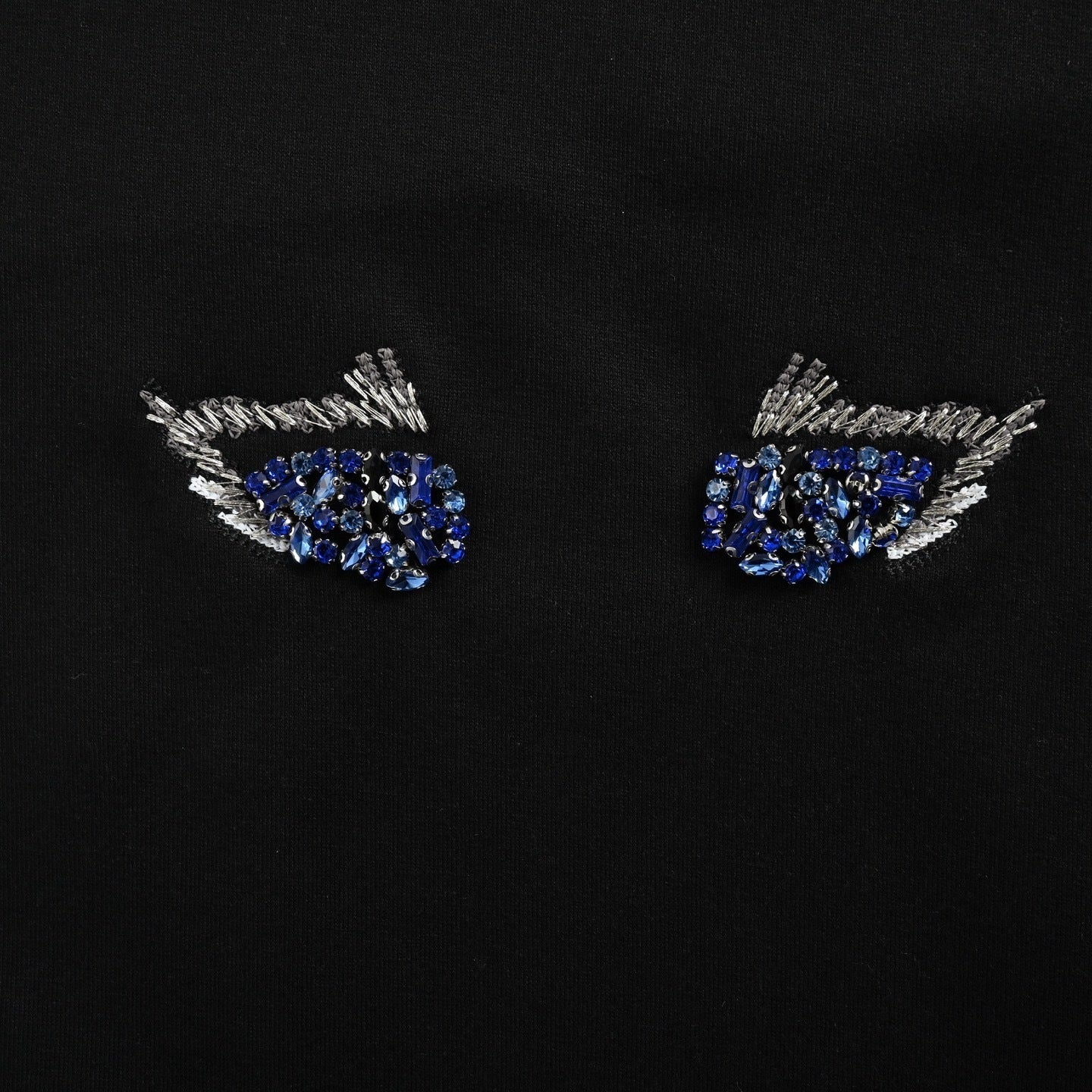 Rhinestone Cat Eye Embroidered T-shirt